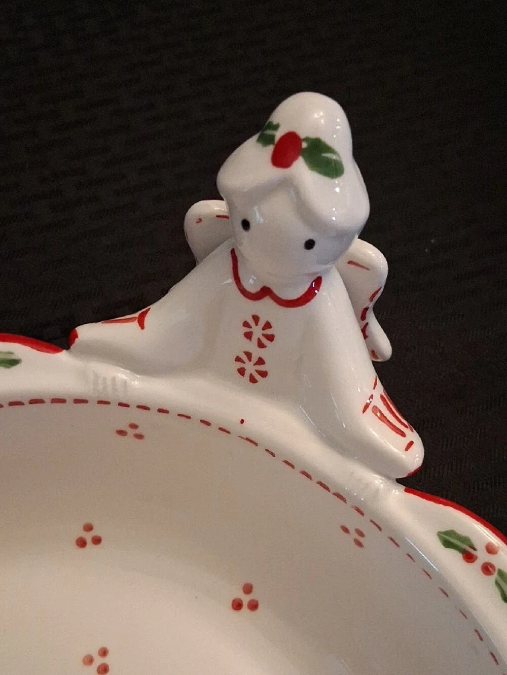 Temp-Tations White and Red Decorative Ceramic Bowl with Figurine Feet
